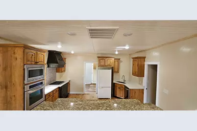 227 E 100 S, Duchesne, UT 84021 - Photo 14