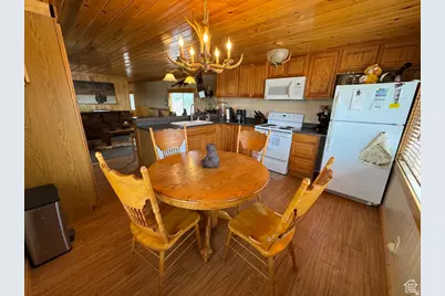738 E Vanessa Ln, Garden City, UT 84028 - Photo 8