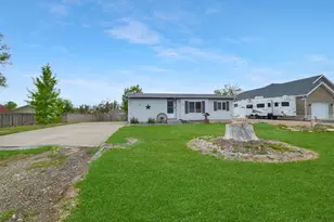 145 N 400 E, Levan, UT 84639 - Photo 1