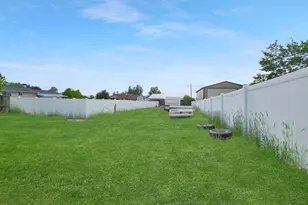 145 N 400 E, Levan, UT 84639 - Photo 18