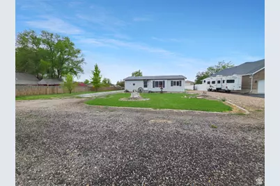 145 N 400 E, Levan, UT 84639 - Photo 4
