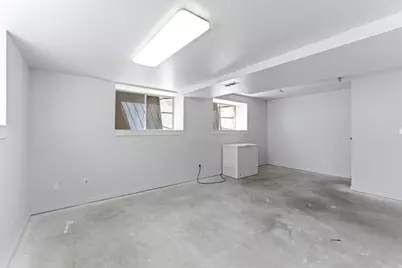 7211 S 2980 E, Cottonwood Heights, UT 84121 - Photo 30
