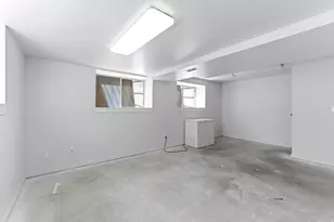 7211 S 2980 E, Cottonwood Heights, UT 84121 - Photo 30