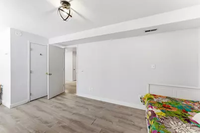 7211 S 2980 E, Cottonwood Heights, UT 84121 - Photo 34
