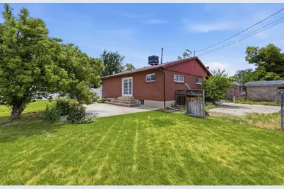378 W 200 S, Bountiful, UT 84010 - Photo 30