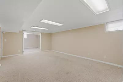 378 W 200 S, Bountiful, UT 84010 - Photo 20