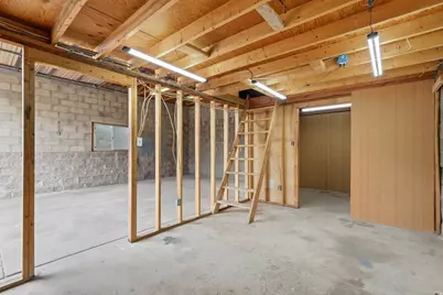 378 W 200 S, Bountiful, UT 84010 - Photo 24