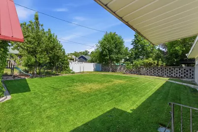 877 N 700 W, Provo, UT 84604 - Photo 34