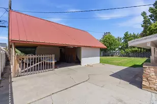 877 N 700 W, Provo, UT 84604 - Photo 32