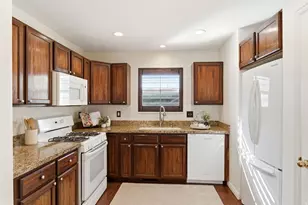 7792 N Kookaburra Ct, Eagle Mountain, UT 84005 - Photo 6