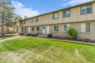 104 S Santa Rita Pl, West Jordan, UT 84088 - Photo 2