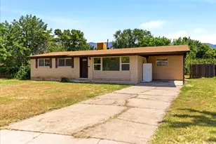 878 N Garnet E, Layton, UT 84041 - Photo 2