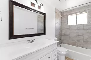 878 N Garnet E, Layton, UT 84041 - Photo 16