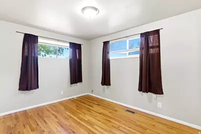 878 N Garnet E, Layton, UT 84041 - Photo 12