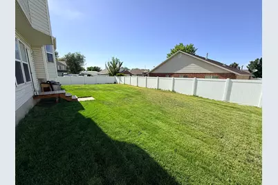 938 W 1520 N, Clinton, UT 84015 - Photo 24