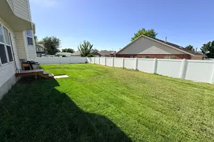 938 W 1520 N, Clinton, UT 84015 - Photo 24