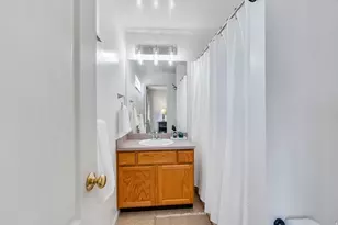 5776 W Discovery Dr, West Jordan, UT 84081 - Photo 14