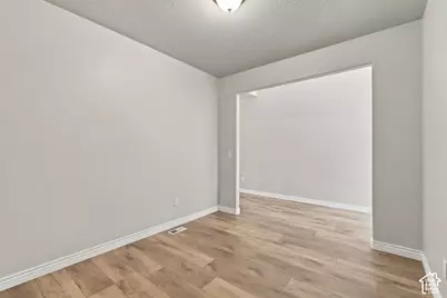 223 W Wildwood Dr, Saratoga Springs, UT 84045 - Photo 12