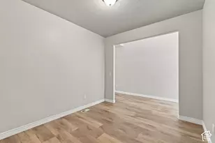 223 W Wildwood Dr, Saratoga Springs, UT 84045 - Photo 12