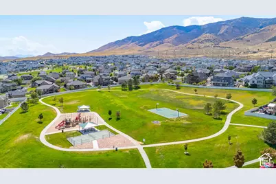 223 W Wildwood Dr, Saratoga Springs, UT 84045 - Photo 46
