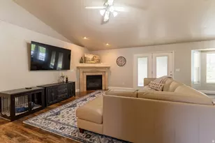 1828 W 1400 N, Clinton, UT 84015 - Photo 4