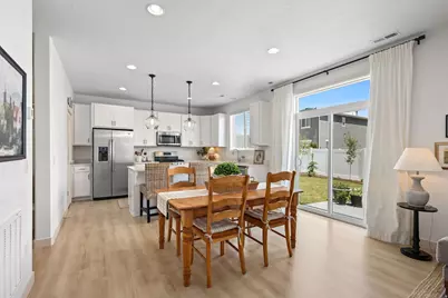 1624 W Parkview Dr, Syracuse, UT 84075 - Photo 8