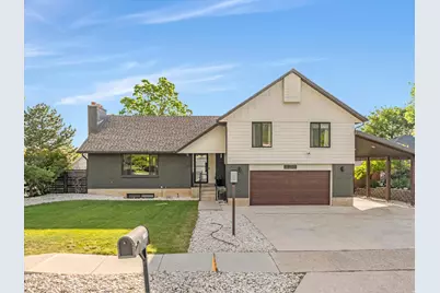 11462 S Hidden Valley Blvd E, Sandy, UT 84092 - Photo 2