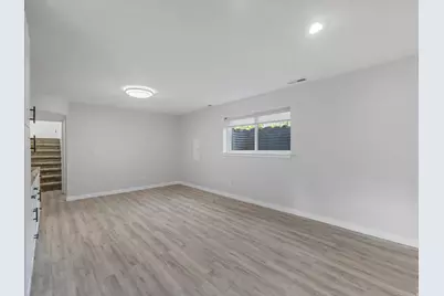 11462 S Hidden Valley Blvd E, Sandy, UT 84092 - Photo 22
