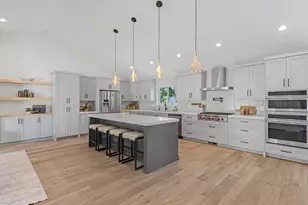 11462 S Hidden Valley Blvd E, Sandy, UT 84092 - Photo 4