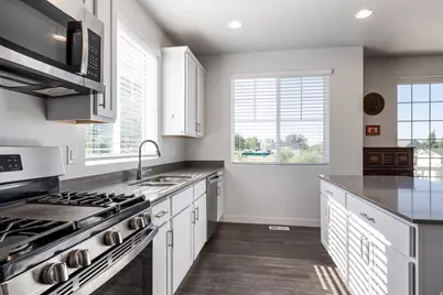 937 E 1850 N, North Ogden, UT 84414 - Photo 6