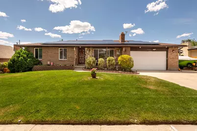 10032 S Blossom Dr, Sandy, UT 84092 - Photo 1