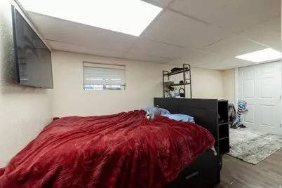 10032 S Blossom Dr, Sandy, UT 84092 - Photo 32