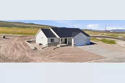 2406 W 1150 N, Tremonton, UT 84337 - Photo 2