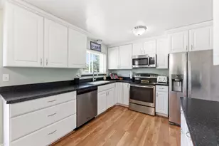 2478 W Long Meadow Dr S, Taylorsville, UT 84129 - Photo 12