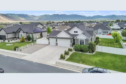 270 E Coventry Way, Stansbury Park, UT 84074 - Photo 40