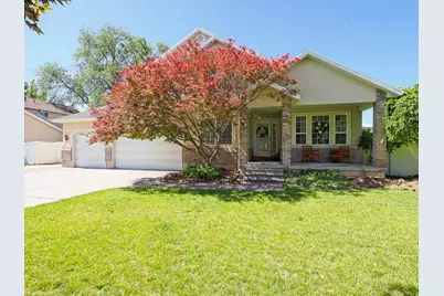 157 W Clay Park Dr S, Murray, UT 84107 - Photo 1