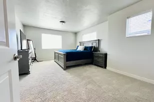 6935 S Static Peak Dr, West Jordan, UT 84081 - Photo 22