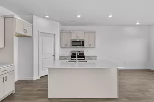 1842 S Queens Gdn Dr, Washington, UT 84780 - Photo 8