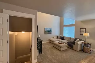 4873 W Pillar Dr S, Riverton, UT 84096 - Photo 12
