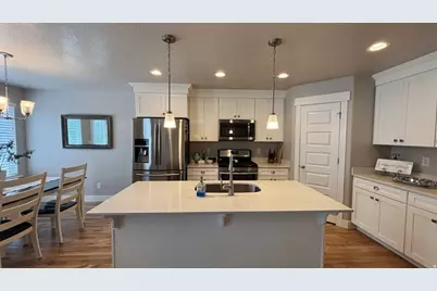 4873 W Pillar Dr S, Riverton, UT 84096 - Photo 14