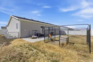 1127 W Honeycomb Dr, Grantsville, UT 84029 - Photo 16