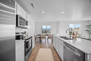 2123 S Wolverine Way, Washington, UT 84780 - Photo 18