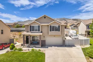 283 W Kestrel Dr, Saratoga Springs, UT 84045 - Photo 2