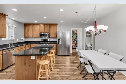 283 W Kestrel Dr, Saratoga Springs, UT 84045 - Photo 8