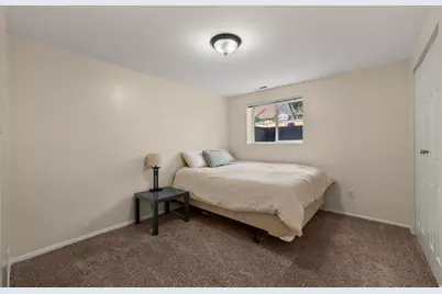 6751 S 2300 E, Cottonwood Heights, UT 84121 - Photo 18