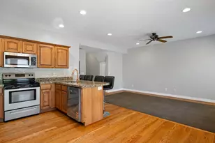 974 E 6795 S, Midvale, UT 84047 - Photo 6