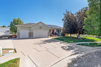 3790 W Formby Cir Cir, Syracuse, UT 84075 - Photo 2