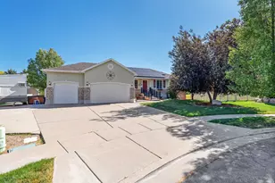 3790 W Formby Cir Circle, Syracuse, UT 84075 - Photo 2