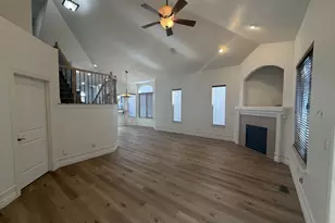 318 E Nechatel Dr, Draper, UT 84020 - Photo 2