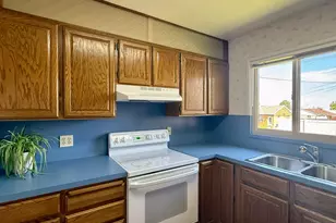 324 E 4650 S, Washington Terrace, UT 84405 - Photo 8